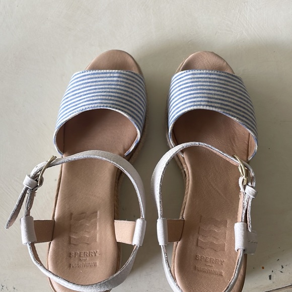 Sperry wedges size 11 - Picture 9 of 11